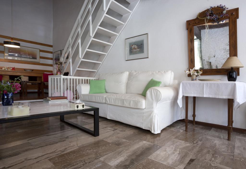 To Spitaki Apartments Galaxídhion Habitación foto